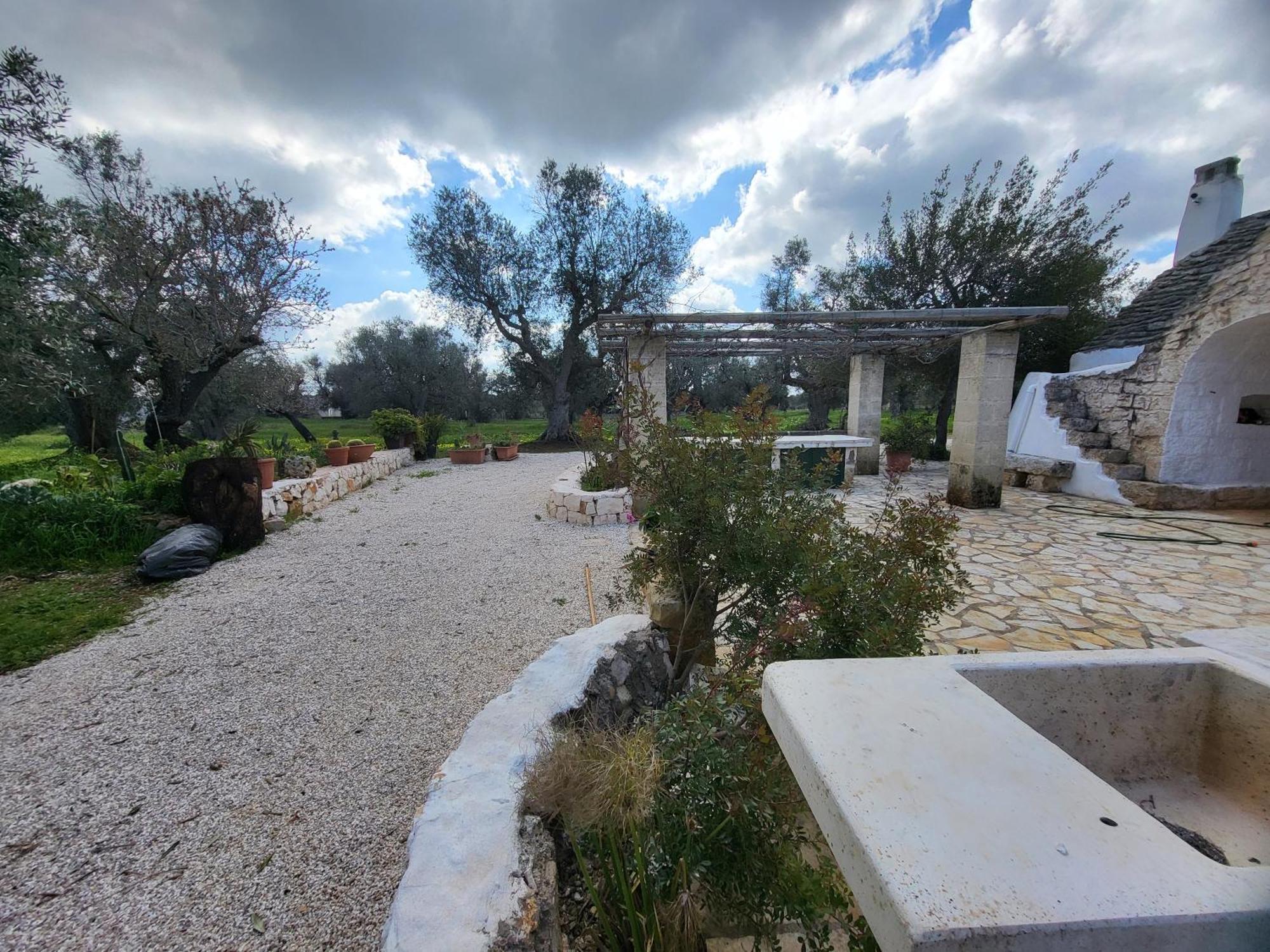 Trullo Incantevole Ostuni Exterior photo