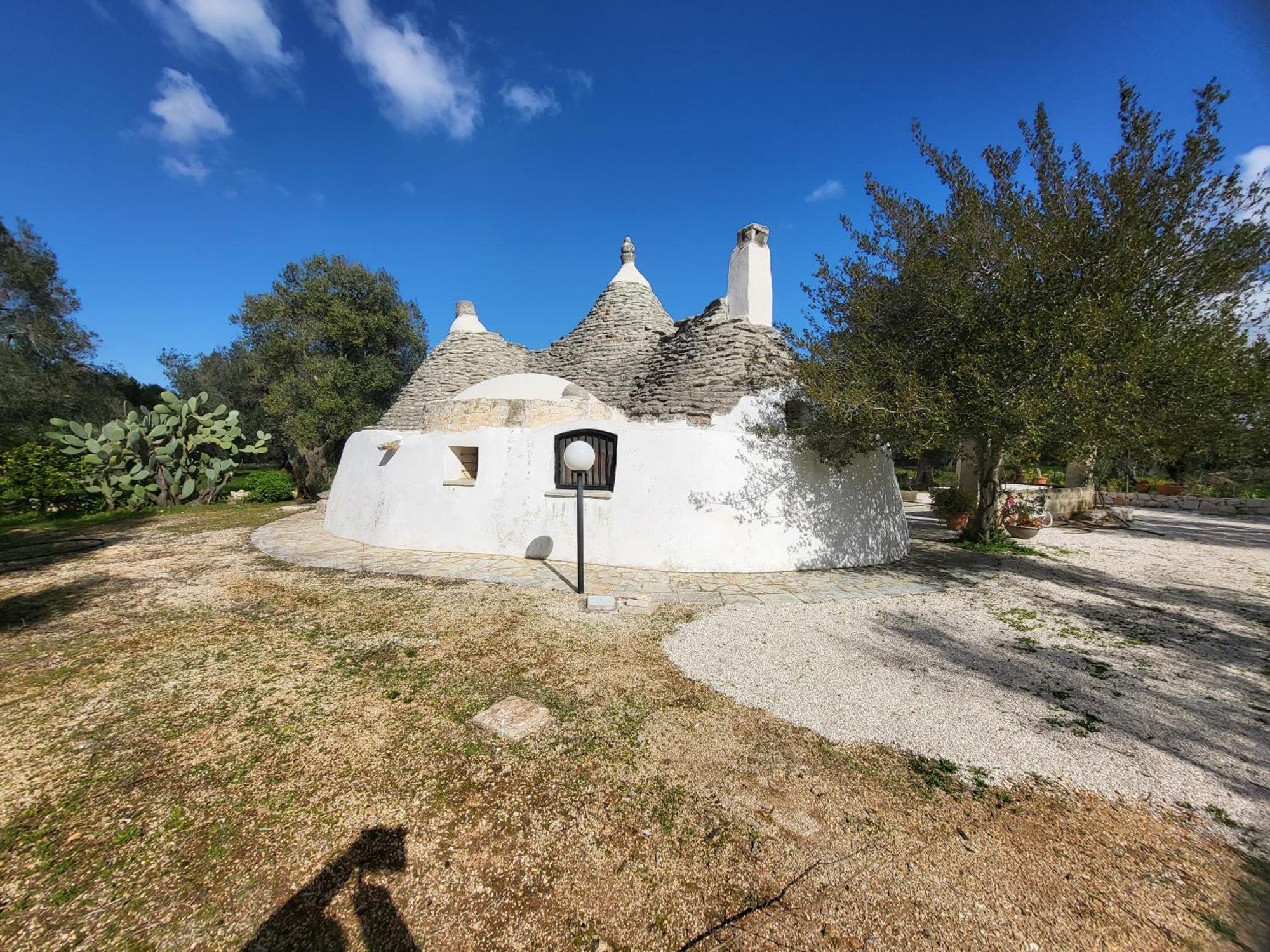 Trullo Incantevole Ostuni Exterior photo